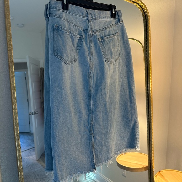 Old Navy Denim High Rise Midi Skirt - Picture 2 of 3